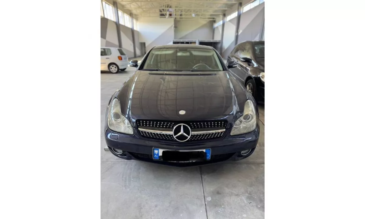 Auto in Vendita a Tirana, Mercedes-Benz, 2006 Diesel,Kambio Automatik Pagamento 5,000  Euro.