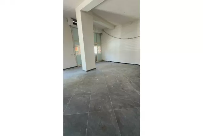 Ambient biznesi ne shitje 1+1 ne Durres - 175,000 Euro