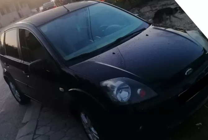 Auto in Vendita a Tirana - 2,700 Euro