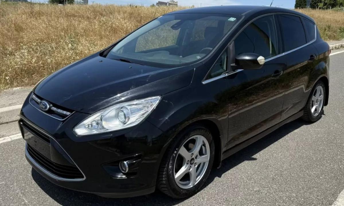 Auto in Vendita a Tirana, Ford, 2011 Diesel,Kambio Manual Pagamento 4,000  Euro.
