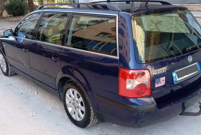 Auto in Vendita a Tirana - 2,500 Euro