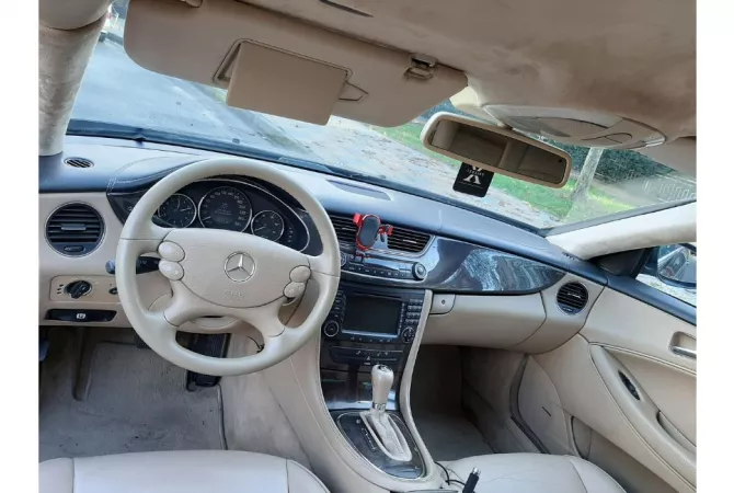 Auto in Vendita a Tirana - 7,700 Euro