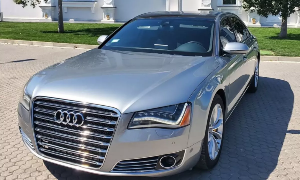 Auto in Vendita a Tirana, Audi, 2012 Diesel,Kambio Automatik Pagamento 10,000  Euro.