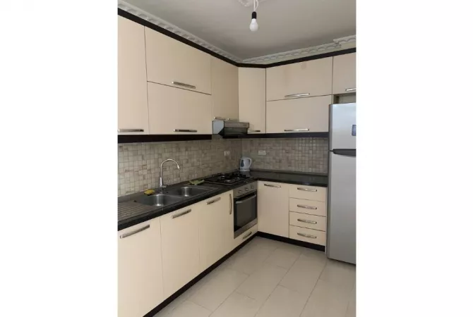 Shtepi ne shitje Apartament ne Lezhe, 2+1, Mobilimi E mobiluar, Pagesa 140,000  Euro.