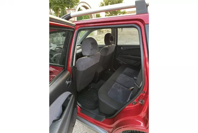 Auto in Vendita a Tirana, Mitsubishi, 2005 Diesel,Kambio Automatik Pagamento 5,700  Euro.