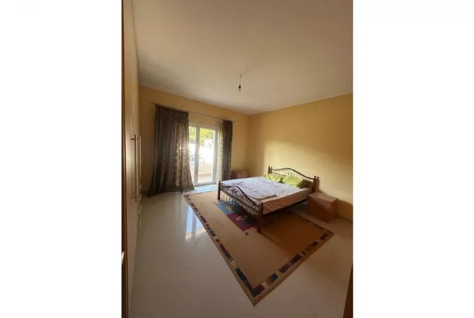 Shtepi ne shitje Vila Luksoze ne Tirane, 3+1, Mobilimi E mobiluar, Pagesa 800,000  Euro.