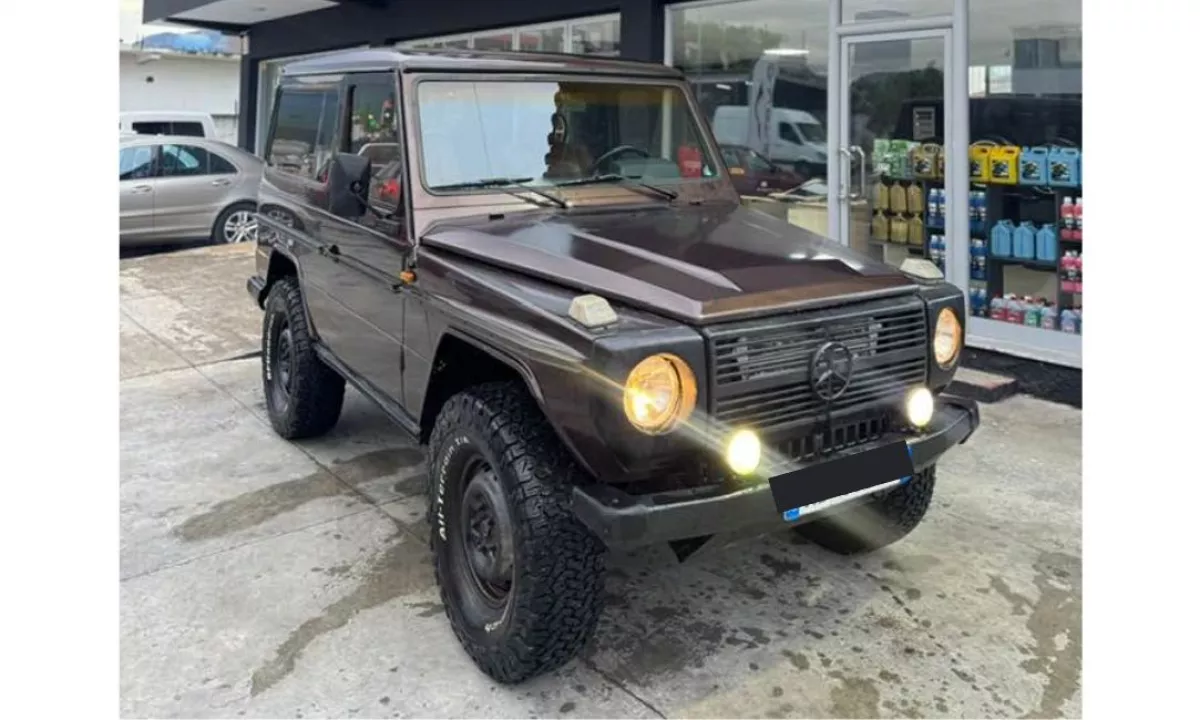 Auto in Vendita a Tirana, Mercedes-Benz, 1990 Diesel,Kambio Manual Pagamento 11,000  Euro.