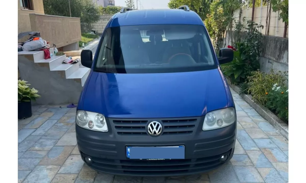 Auto in Vendita a Tirana, Volkswagen, 2007 Diesel,Kambio Manual Pagamento 4,500  Euro.