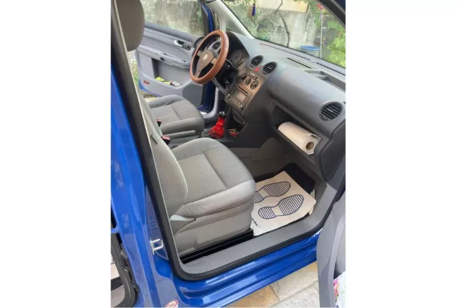 Auto in Vendita a Tirana - 4,500 Euro