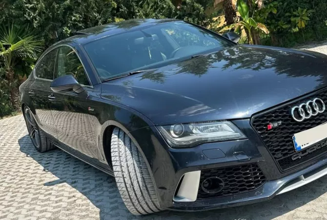 Auto in Vendita a Durazzo - 18,000 Euro