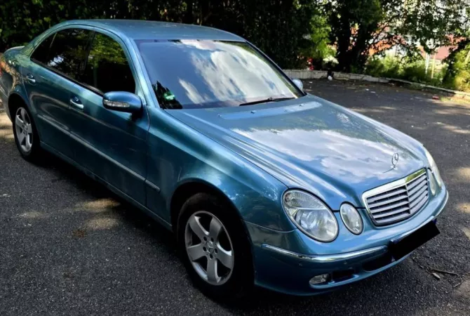 Auto in Vendita a Tirana - 4,900 Euro