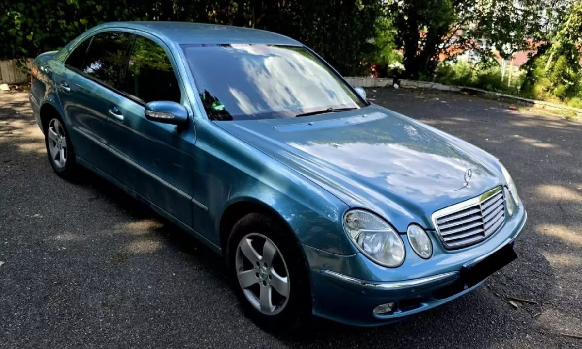 Auto in Vendita a Tirana, Mercedes-Benz, 2004 Diesel,Kambio Automatik Pagamento 4,900  Euro.