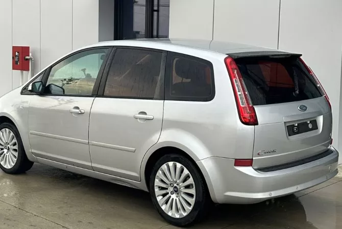 Auto in Vendita a Tirana - 3,200 Euro