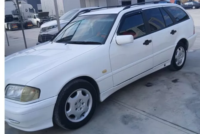 Auto in Vendita a Tirana - 3,000 Euro