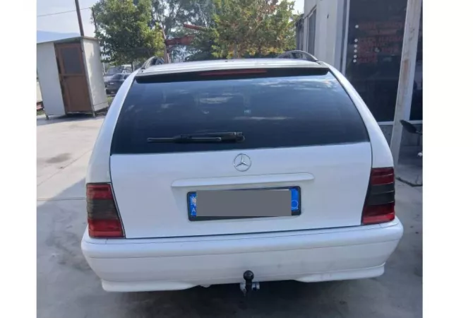 Auto in Vendita a Tirana - 3,000 Euro