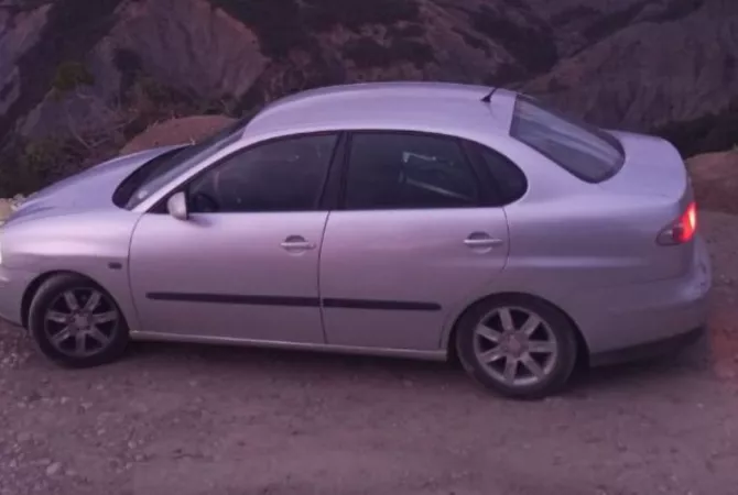 Auto in Vendita a Tirana - 2,300 Euro