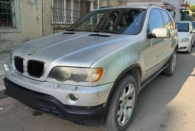 Auto in Vendita a Tirana - 3,300 Euro