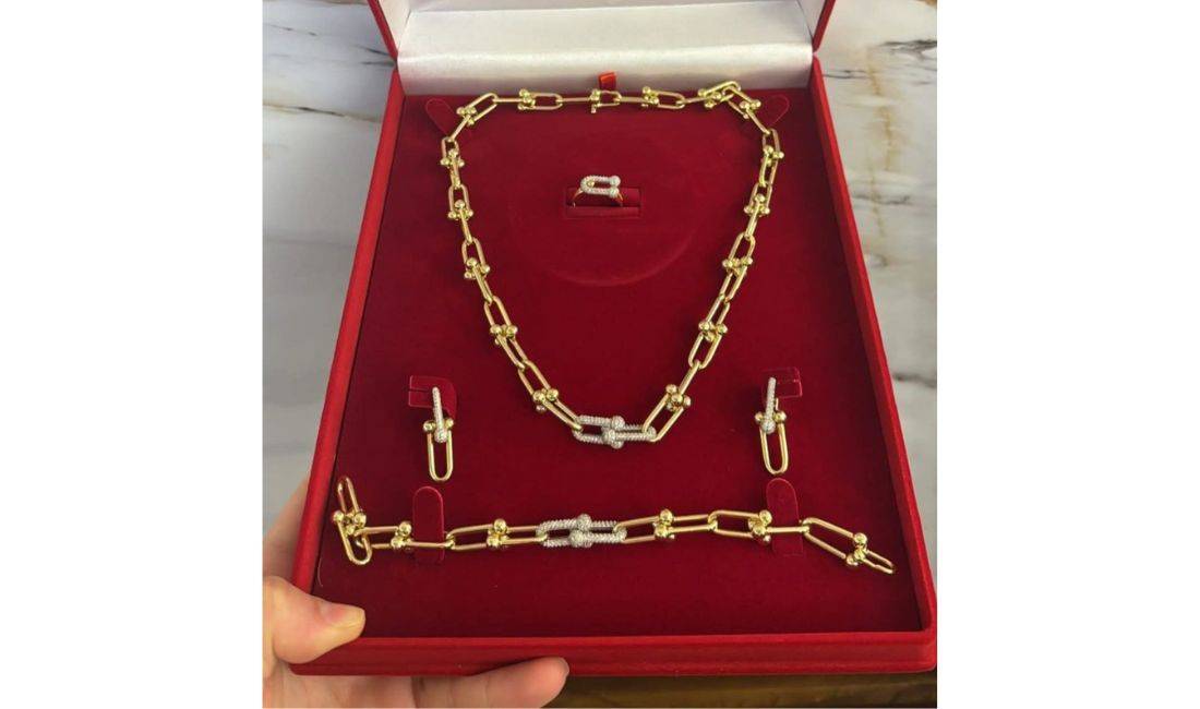 Set qeliku ne flak ari – Oferte