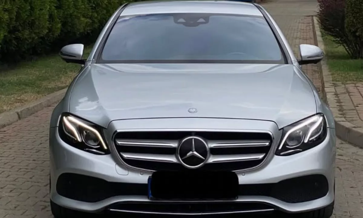 Auto in Vendita a Tirana, Mercedes-Benz, 2015 Diesel,Kambio Automatik Pagamento 22,500  Euro.