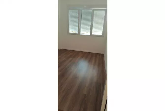 Shtepi ne shitje Apartament ne Tirane, 1+1, Mobilimi Bosh, pa mobiluar, Pagesa 105,000  Euro.