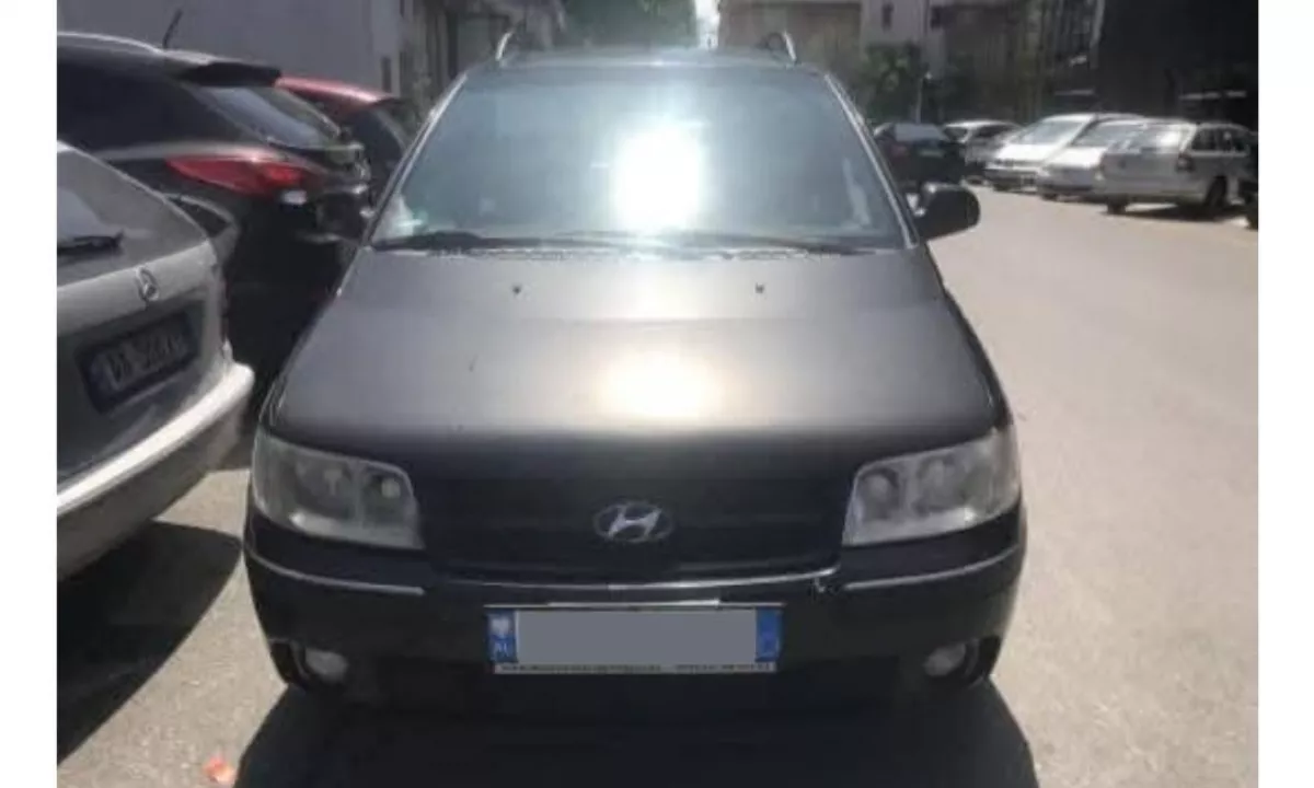 Auto in Vendita a Tirana, Hyundai, 2007 gasoline-gas,Kambio Automatik Pagamento 2,000  Euro.
