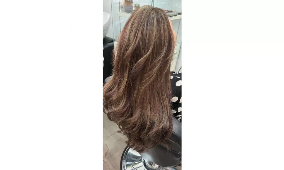 Sallon Prive Lina ofron sherbime profesionale estetike