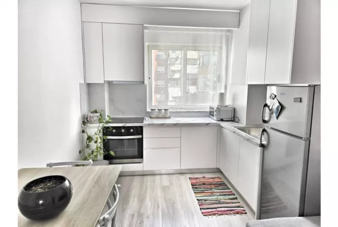 Shtepi me qera Apartament ne Tirane, 1+1, Mobilimi E mobiluar, Pagesa 600  Euro.