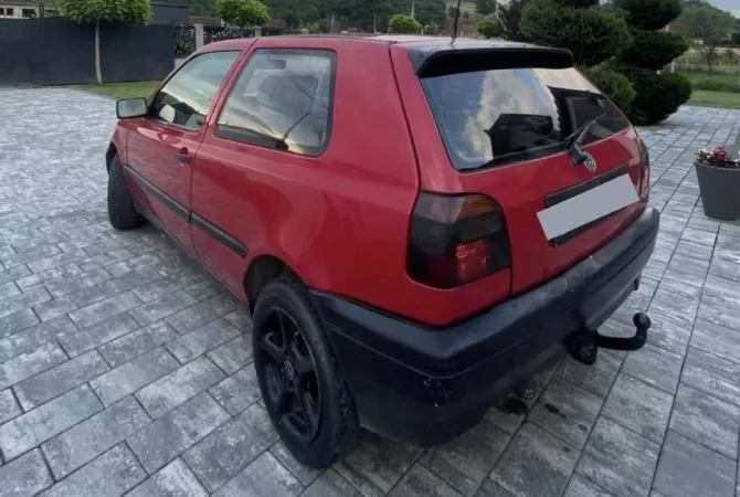 Auto in Vendita a Tirana - 1,600 Euro