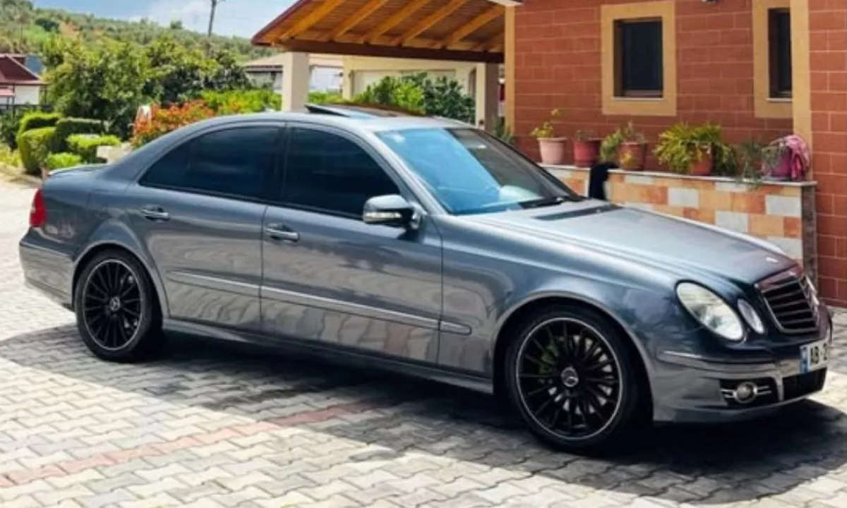 Auto in Vendita a Tirana, Mercedes-Benz, 2009 gasoline-gas,Kambio Automatik Pagamento 6,999  Euro.