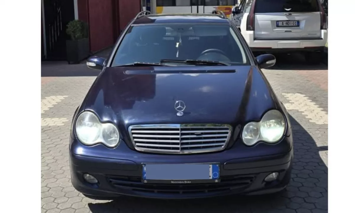 Auto in Vendita a Tirana, Mercedes-Benz, 2006 Diesel,Kambio Automatik Pagamento 3,500  Euro.