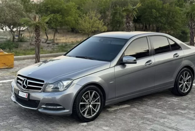 Auto in Vendita a Tirana - 10,500 Euro