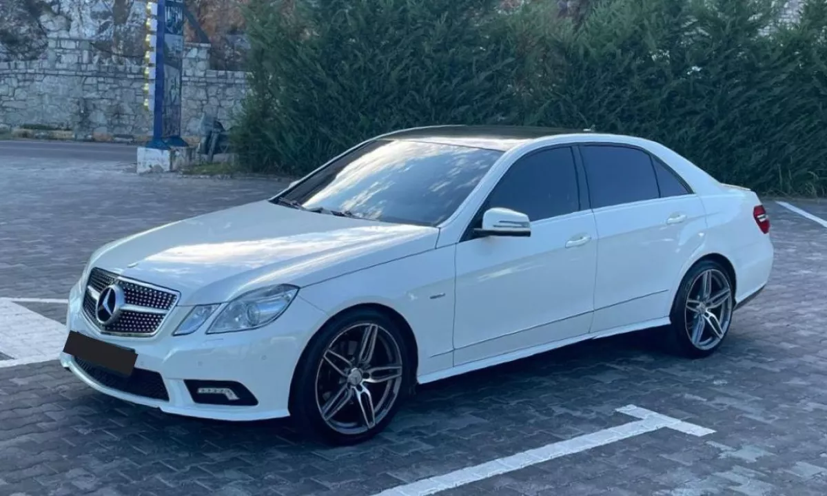 Auto in Vendita a Tirana, Mercedes-Benz, 2012 Diesel,Kambio Automatik Pagamento 10,500  Euro.