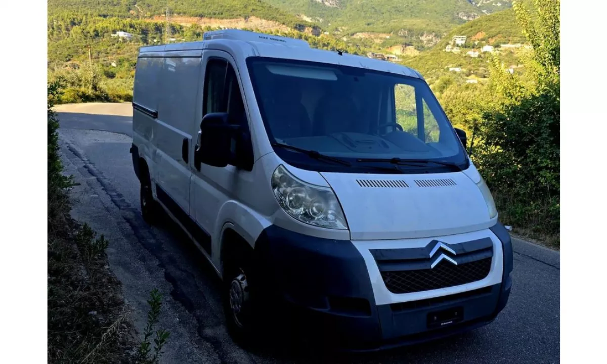 Auto in Vendita a Tirana, Citroen, 2012 Diesel,Kambio Manual Pagamento 6,300  Euro.