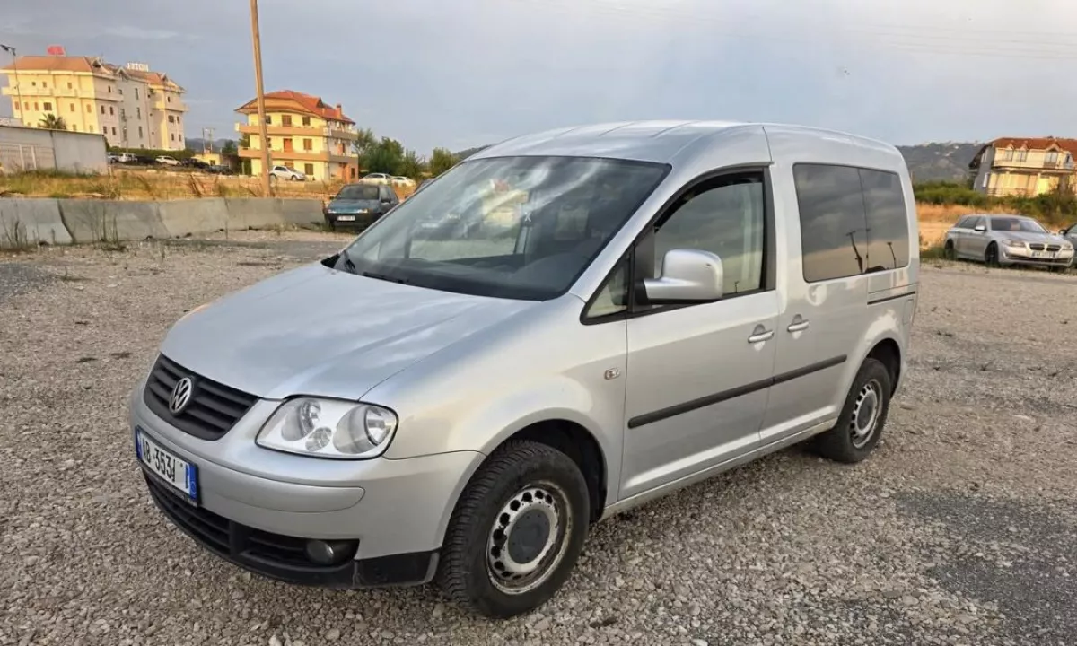 Auto in Vendita a Tirana, Volkswagen, 2008 gasoline-gas,Kambio Manual Pagamento 5,500  Euro.