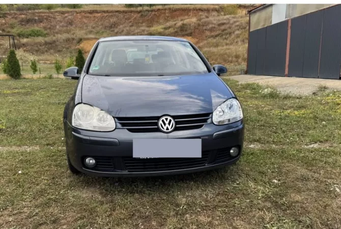 Auto in Vendita a Tirana - 2,400 Euro