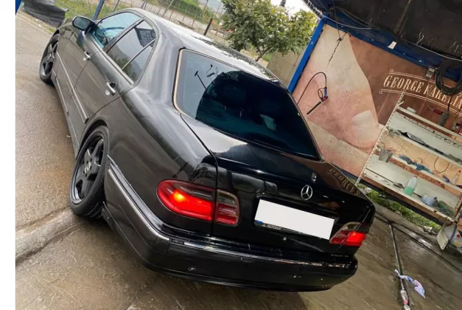 Auto in Vendita a Tirana - 3,100 Euro