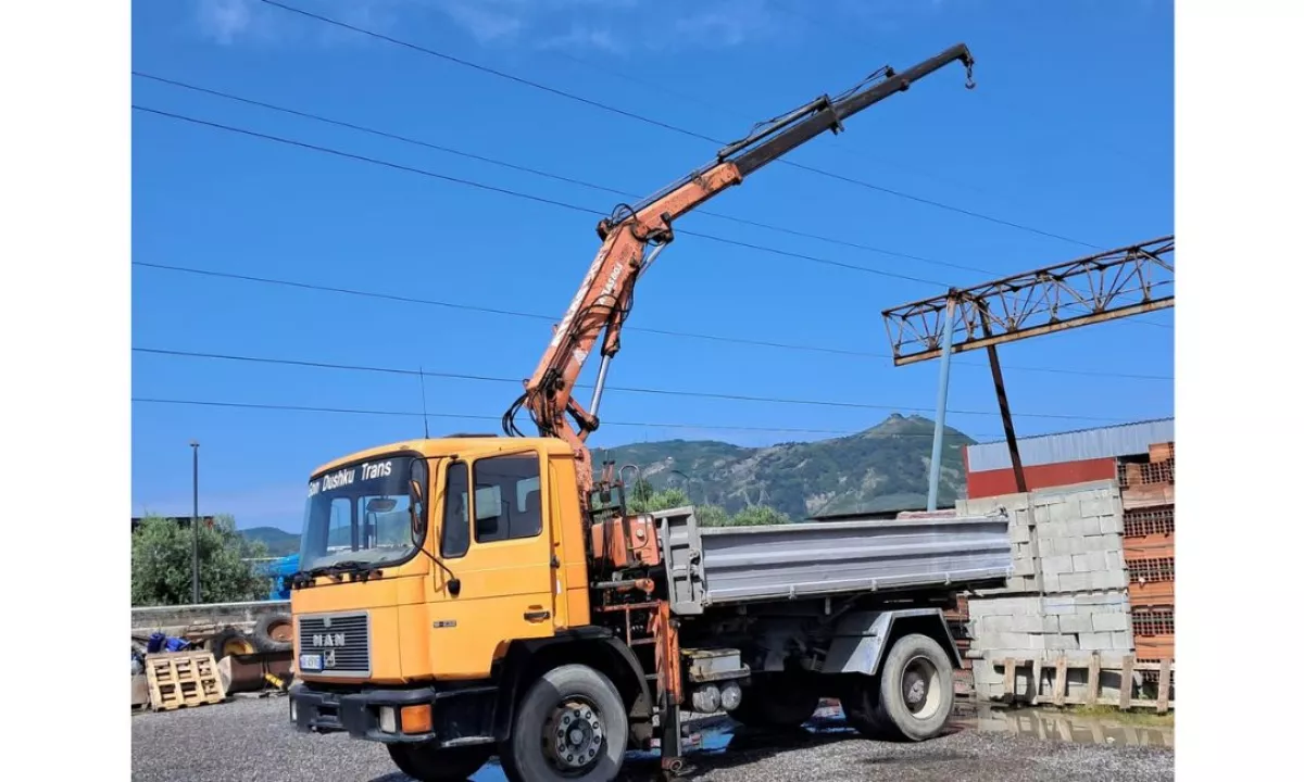 Auto in Vendita a Tirana, Man, 1992 Diesel,Kambio Manual Pagamento 17,000  Euro.