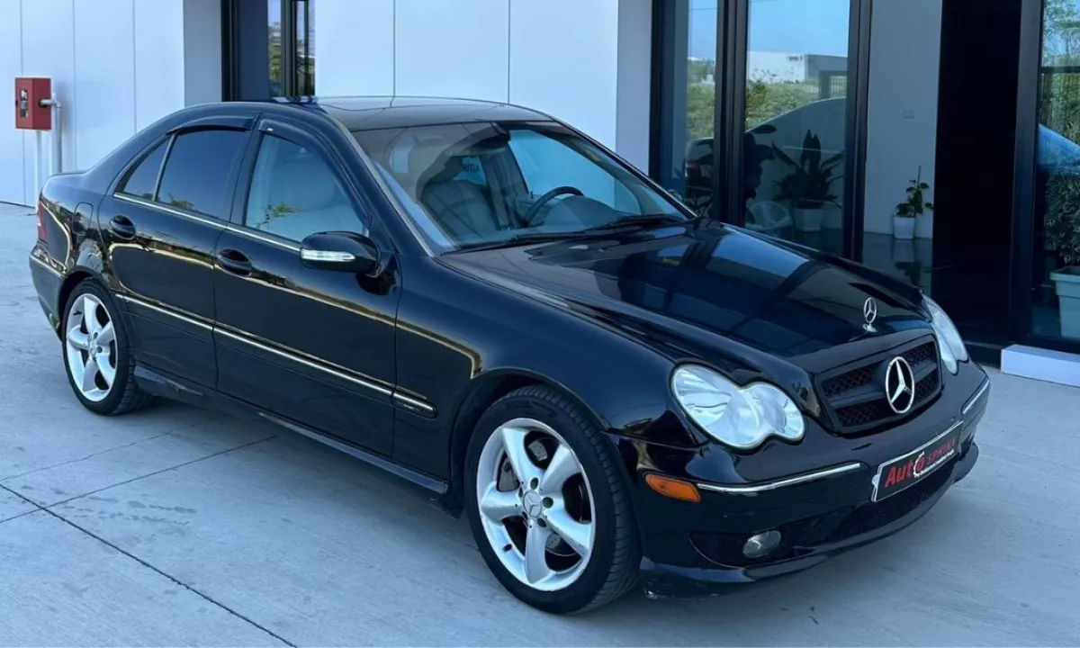 Auto in Vendita a Tirana, Mercedes-Benz, 2006 gasoline-gas,Kambio Automatik Pagamento 4,500  Euro.