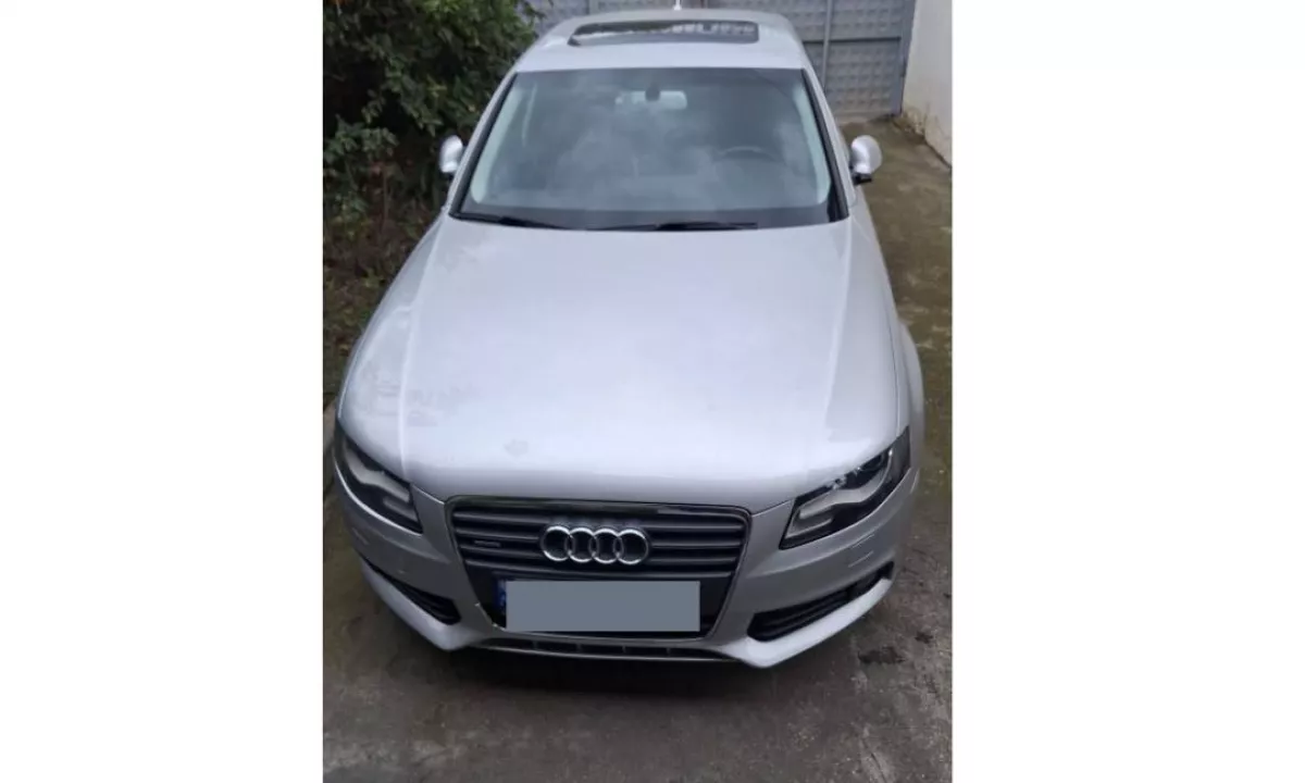 Auto in Vendita a Tirana, Audi, 2009 Benzine,Kambio Automatik Pagamento 7,000  Euro.