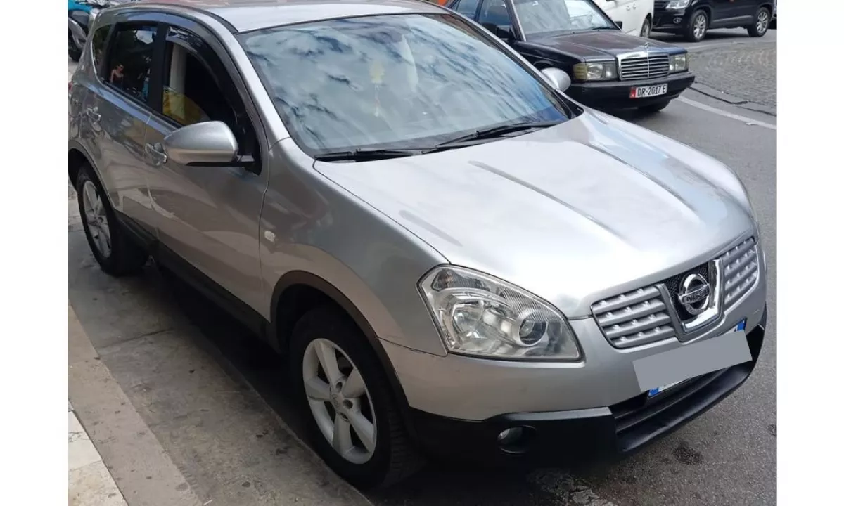 Auto in Vendita a Tirana, Nissan, 2010 Diesel,Kambio Automatik Pagamento 4,200  Euro.