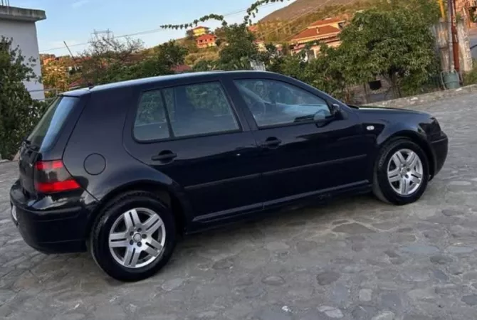 Auto in Vendita a Tirana, Volkswagen, 2002 Diesel,Kambio Manual Pagamento 1,950  Euro.