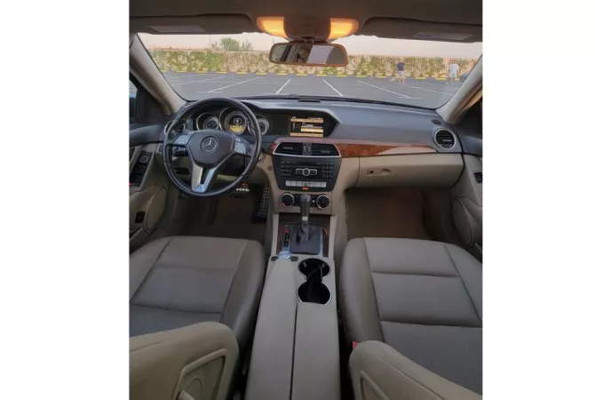 Auto in Vendita a Tirana - 9,800 Euro