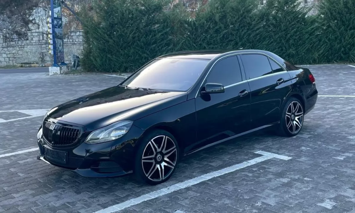Auto in Vendita a Tirana, Mercedes-Benz, 2014 Diesel,Kambio Automatik Pagamento 12,500  Euro.