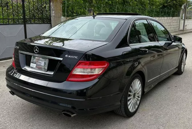 Auto in Vendita a Tirana - 6,500 Euro