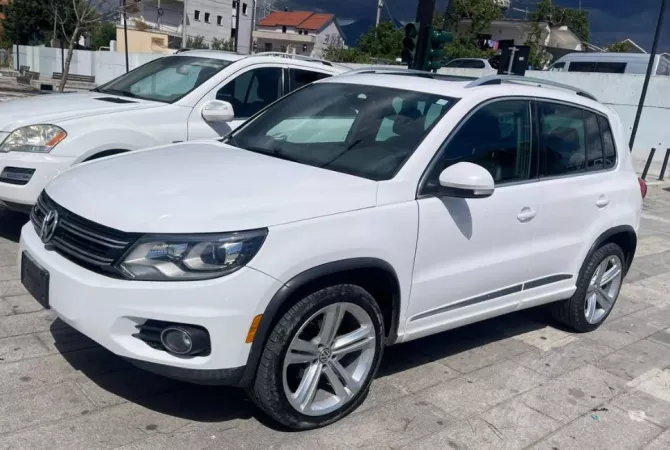 Auto in Vendita a Tirana - 8,000 Euro