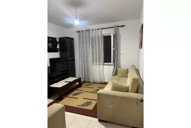  Jepet me qira – Apartament 2+1+2 në Laprakë, Blloku Gintash