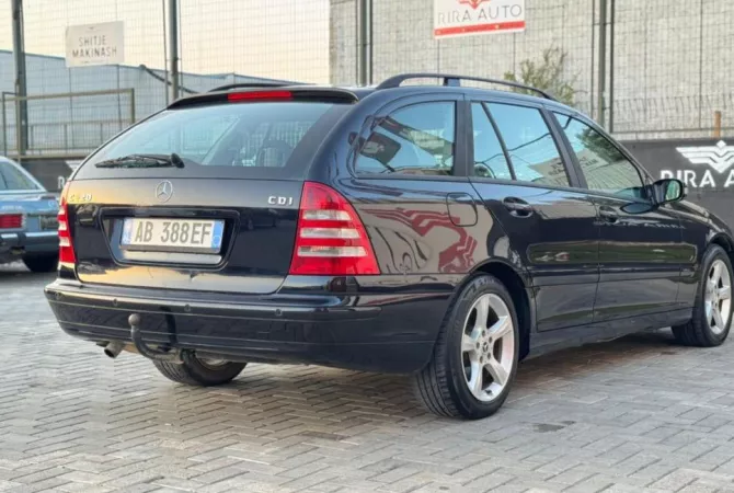 Auto in Vendita a Tirana - 3,700 Euro