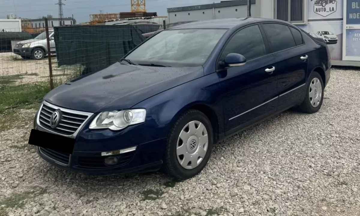 Auto in Vendita a Tirana, Volkswagen, 2006 Diesel,Kambio Manual Pagamento 4,200  Euro.