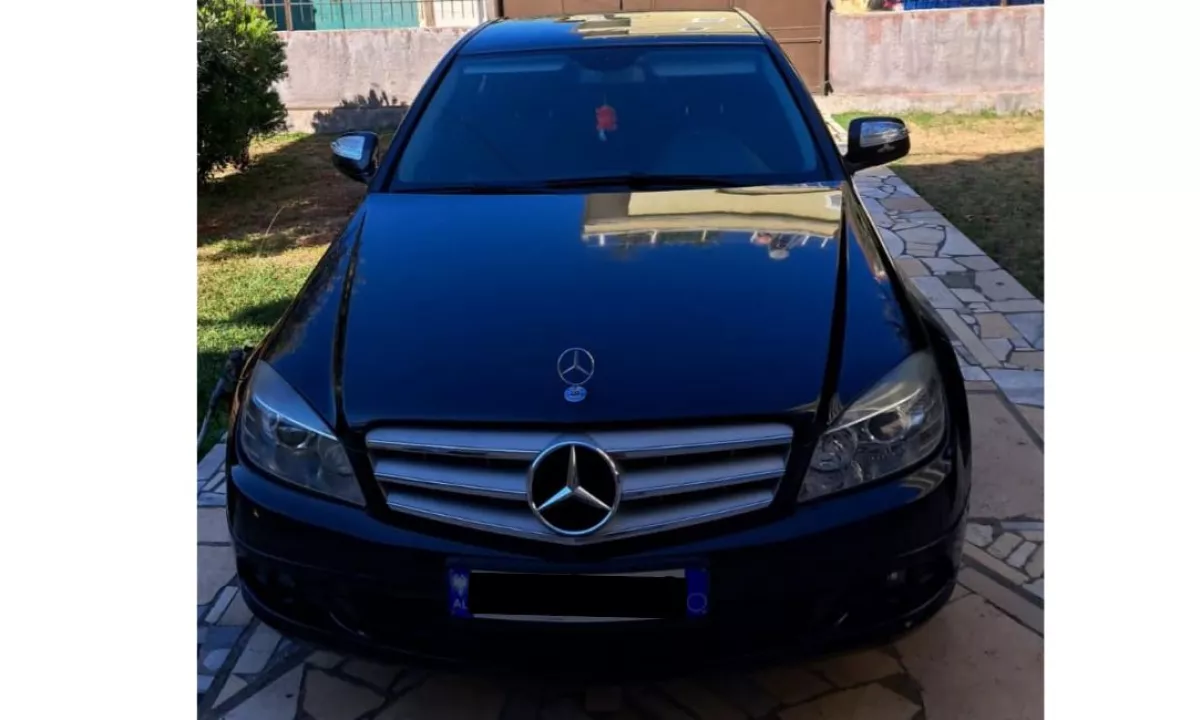 Auto in Vendita a Tirana, Mercedes-Benz, 2011 Diesel,Kambio Automatik Pagamento 5,500  Euro.