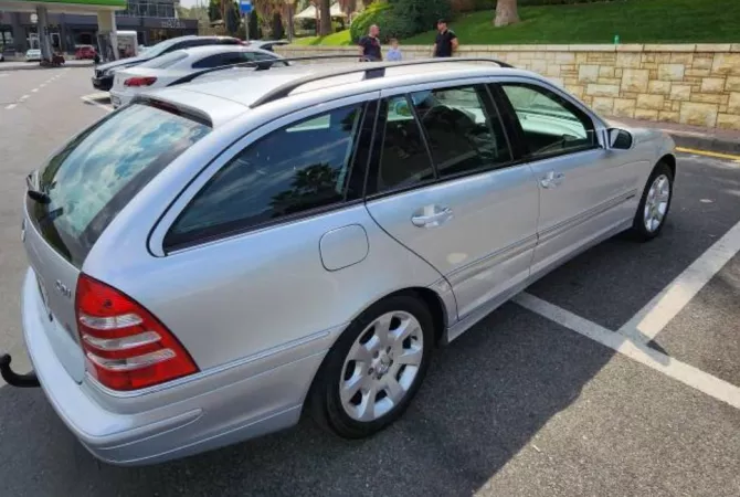 Auto in Vendita a Tirana - 4,200 Euro